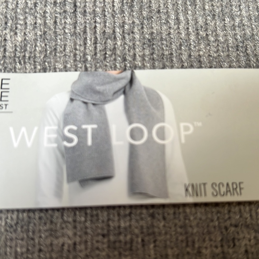 NWT Unisex Grey West Loop Knit Scarf